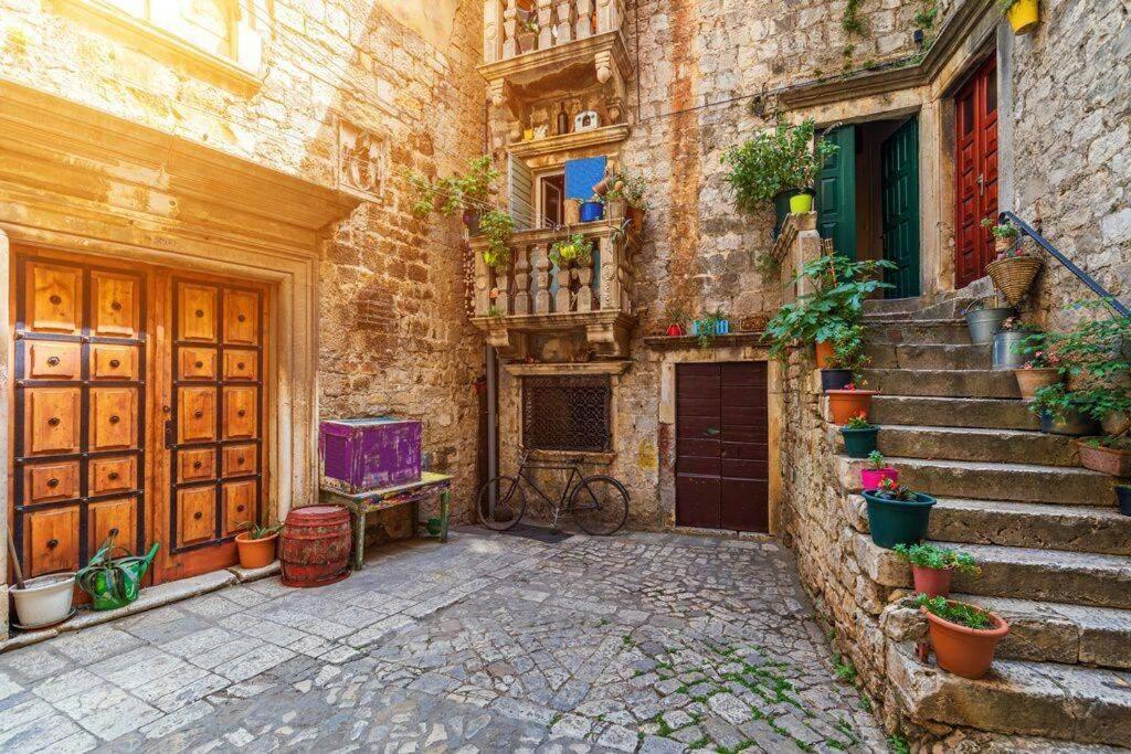 Apartment By Joe Trogir Luaran gambar