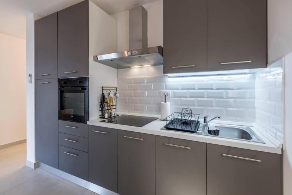 Apartment By Joe Trogir Luaran gambar